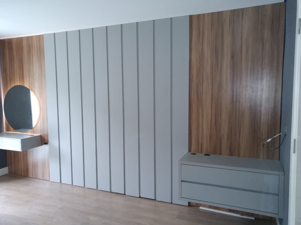 Quarto sob medida com acabamento premium